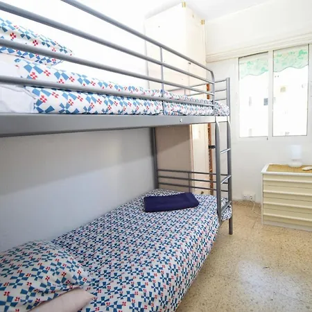 3 Bed Apt Near Town Centre * Torremolinos