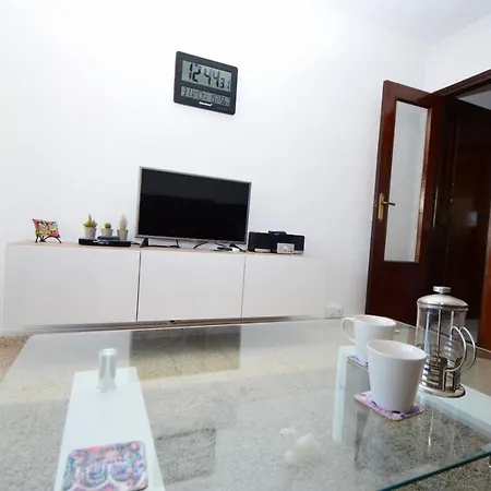 3 Bed Apt Near Town Centre * Torremolinos