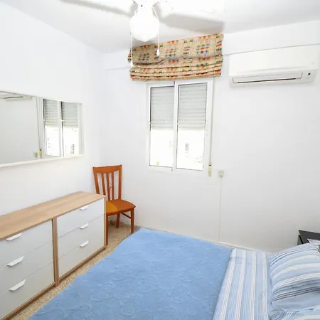 3 Bed Apt Near Town Centre