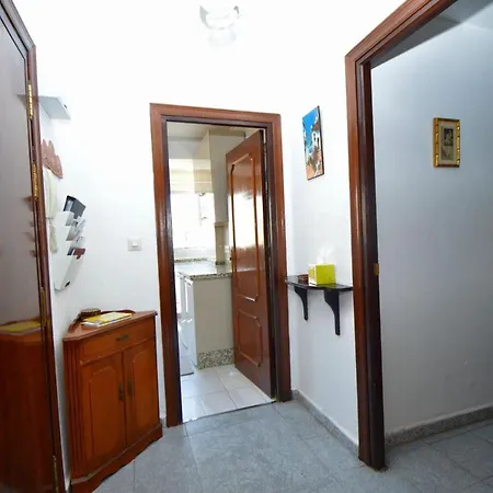 3 Bed Apt Near Town Centre * Torremolinos
