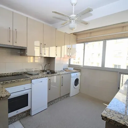 3 Bed Apt Near Town Centre Torremolinos